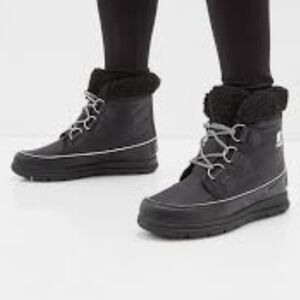 Sorel explorer carnival  Black Winter Boots with Fur Trim